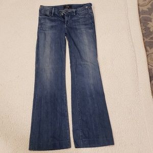 Kasil Flared Leg Jeana